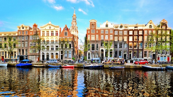 Bạn có thể đi du lịch Hà Lan bất cứ thời điểm nào trong năm mà không cần lo ngại về thời tiết